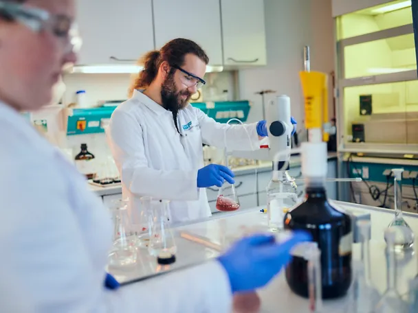 Prüfung von Futterwerten im Labor Prüfung von Futterwerten im Labor